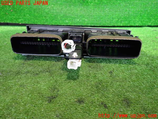 2UPJ-9238807528]クラウン エステート(JZS171W)エアコン吹き出し口3(真中) 中古_3