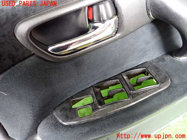 2UPJ-9238801234]クラウン エステート(JZS171W)右前ドア内張り 中古_3