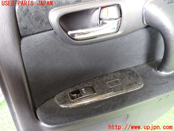 2UPJ-9238801294]クラウン エステート(JZS171W)右後ドア内張り 中古_3