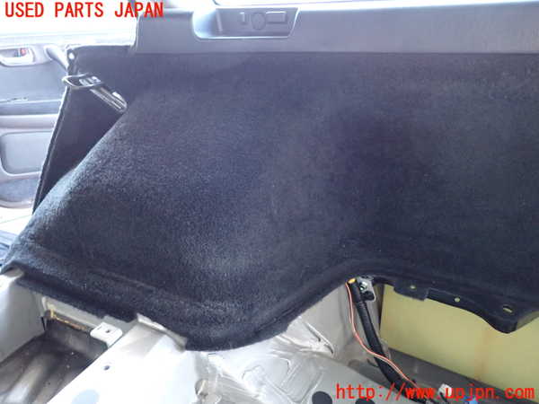 2UPJ-9238807675]クラウン エステート(JZS171W)右リアピラートリム 中古_4