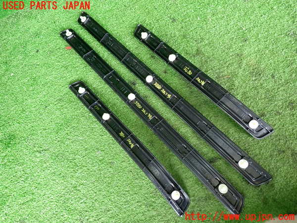 2UPJ-9238807740]クラウン エステート(JZS171W)スカッフプレート 中古_5