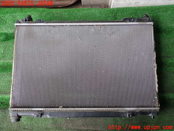 2UPJ-9238812321]クラウン アスリート(GRS211)ラジエーター1 中古_2