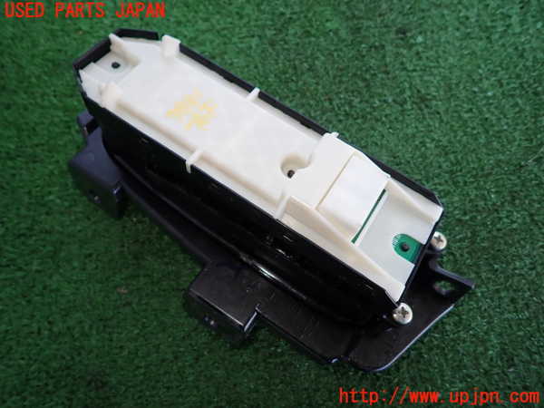 2UPJ-9238816240]クラウン アスリート(GRS211)右前パワーウィンドウスイッチ 中古_2