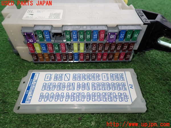 2UPJ-9238816741]クラウン アスリート(GRS211)ヒューズボックス1 中古_3