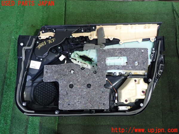 2UPJ-9238811264]クラウン アスリート(GRS211)左前ドア内張り 中古_3