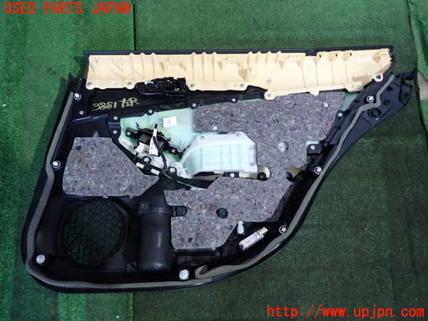 2UPJ-9238811324]クラウン アスリート(GRS211)左後ドア内張り 中古_3