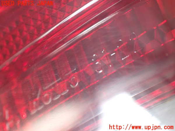 2UPJ-9238821536]クラウン エステート(JZS175W)左テールランプ 中古_3