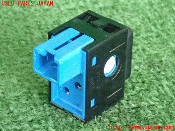 2UPJ-9238826309]クラウン エステート(JZS175W)スイッチ4 (TRC OFF) 中古_2