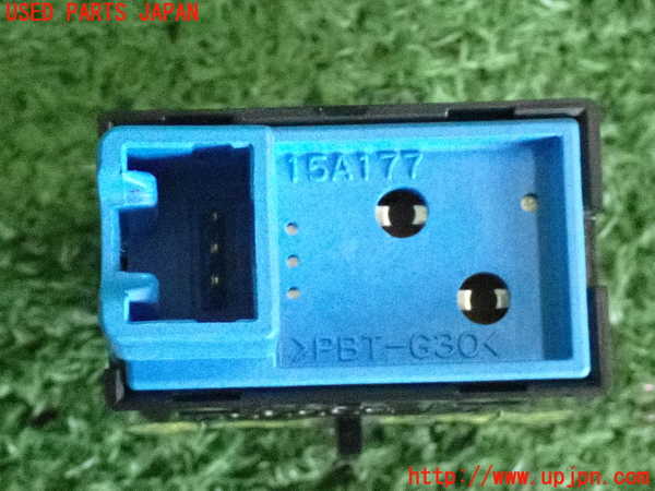 2UPJ-9238826309]クラウン エステート(JZS175W)スイッチ4 (TRC OFF) 中古_4
