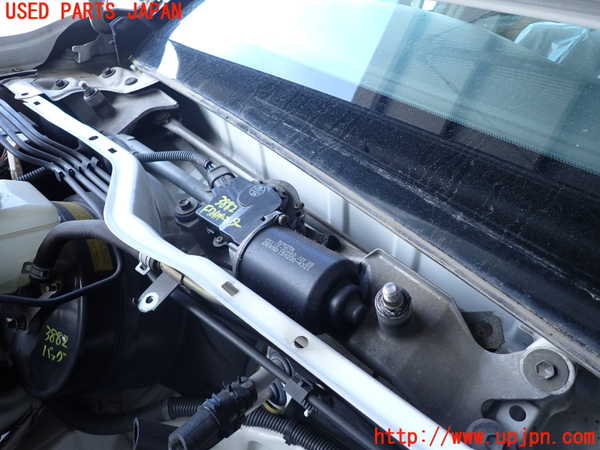 2UPJ-9238826770]クラウン エステート(JZS175W)フロントワイパーモーター 中古_2