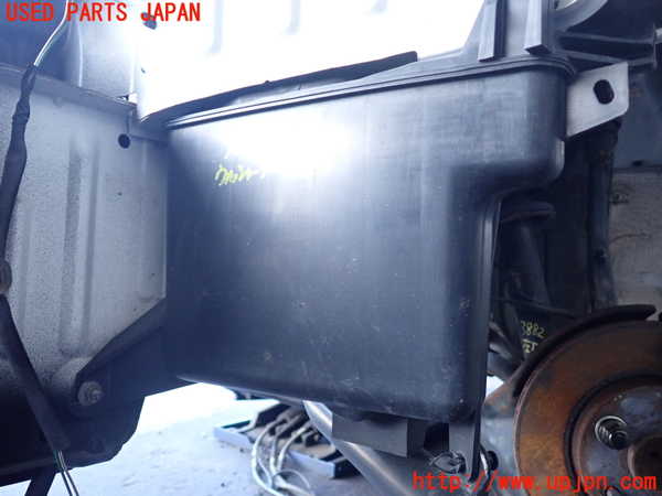 2UPJ-9238826791]クラウン エステート(JZS175W)ウォッシャータンク1 中古_2