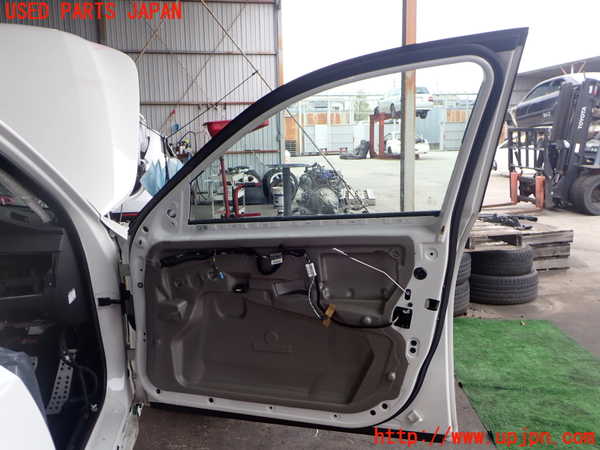 2UPJ-9238831230]BMW 525i ツーリング(PU25)(E61)右前ドア 中古(43R-00050 M62)_4