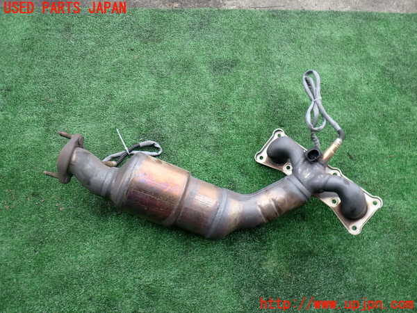 2UPJ-9238832042]BMW 525i ツーリング(PU25)(E61)エキマニ2 触媒 マニバーター 中古_2
