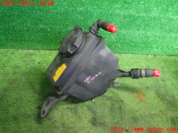 2UPJ-9238832410]BMW 525i ツーリング(PU25)(E61)ラジエータータンク 中古_2