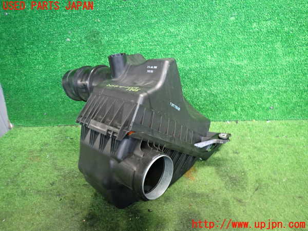 2UPJ-9238832560]BMW 525i ツーリング(PU25)(E61)エアクリーナーボックス 中古_2