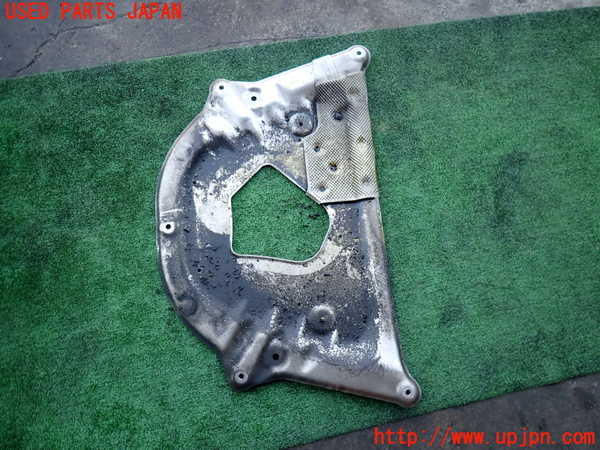 2UPJ-9238832170]BMW 525i ツーリング(PU25)(E61)エンジンアンダーカバー 中古_2