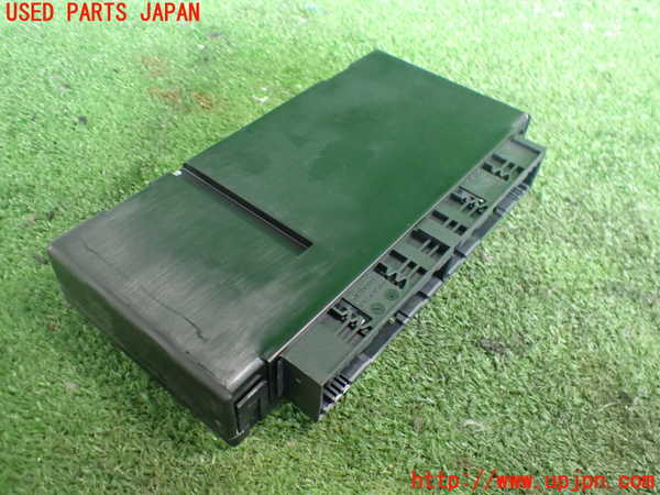 2UPJ-9238836147]BMW 525i ツーリング(PU25)(E61)コンピューター2 中古_2