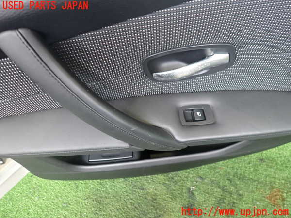 2UPJ-9238831294]BMW 525i ツーリング(PU25)(E61)右後ドア内張り 中古_2