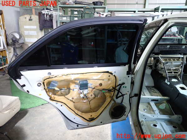 2UPJ-9238841320]クラウン ロイヤル(GRS180)左後ドア 中古 ASAHI M2F4_4