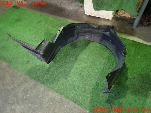 2UPJ-9238841090]クラウン ロイヤル(GRS180)右前フェンダーライナー 中古_2