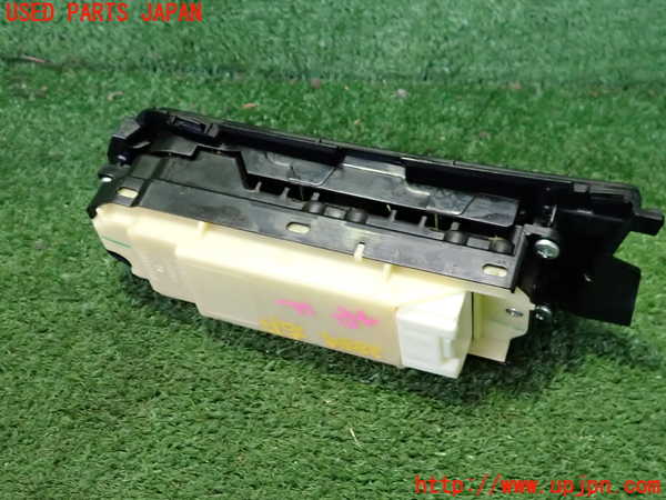 2UPJ-9238846240]クラウン ロイヤル(GRS180)右前パワーウィンドウスイッチ 中古_3