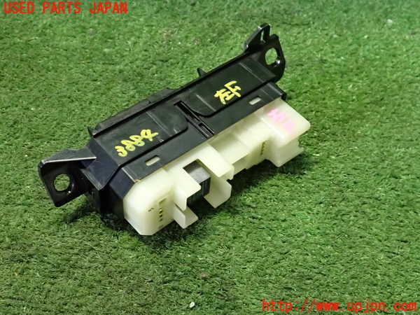 2UPJ-9238846245]クラウン ロイヤル(GRS180)左前パワーウィンドウスイッチ 中古_2