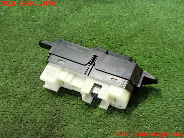 2UPJ-9238846245]クラウン ロイヤル(GRS180)左前パワーウィンドウスイッチ 中古_3