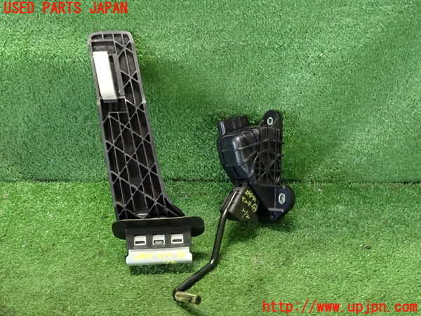 2UPJ-9238846382]クラウン ロイヤル(GRS180)センサー2(アクセルペダル) 中古_2