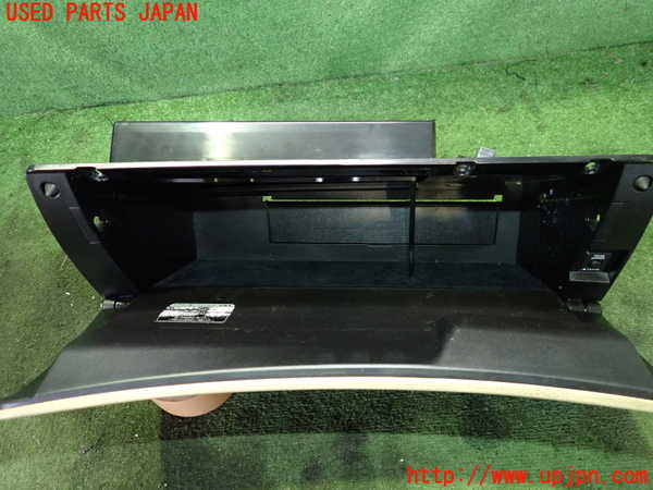 2UPJ-9238847516]クラウン ロイヤル(GRS180)グローブボックス1 中古_2