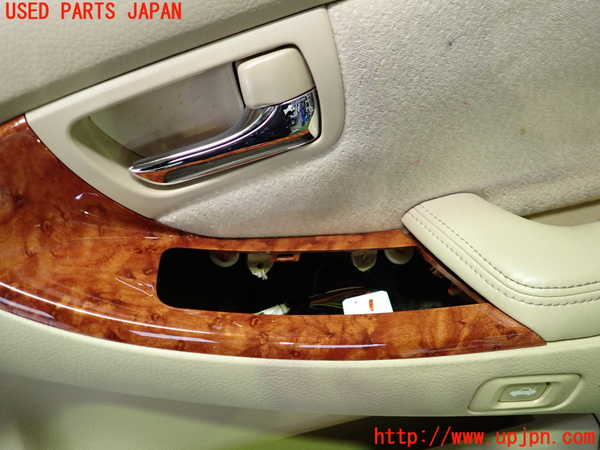 2UPJ-9238841234]クラウン ロイヤル(GRS180)右前ドア内張り 中古_2