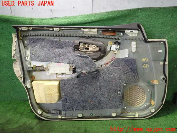 2UPJ-9238841234]クラウン ロイヤル(GRS180)右前ドア内張り 中古_4