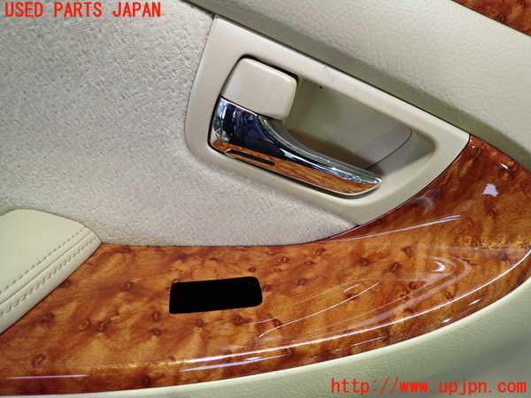 2UPJ-9238841264]クラウン ロイヤル(GRS180)左前ドア内張り ジャンク_2