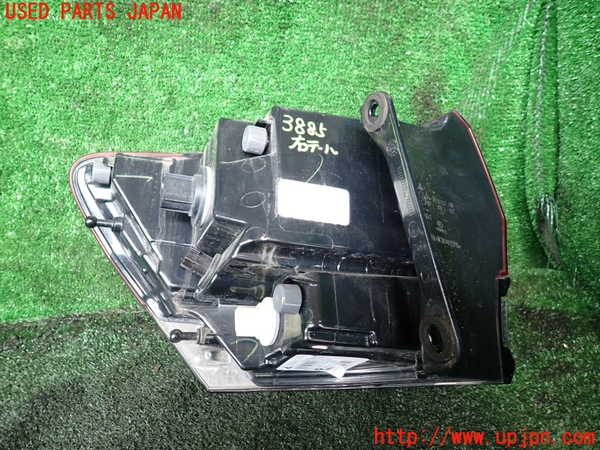 1UPJ-9238851530]ジープ・グランドチェロキー(WK36TA)右テールランプ 中古_2