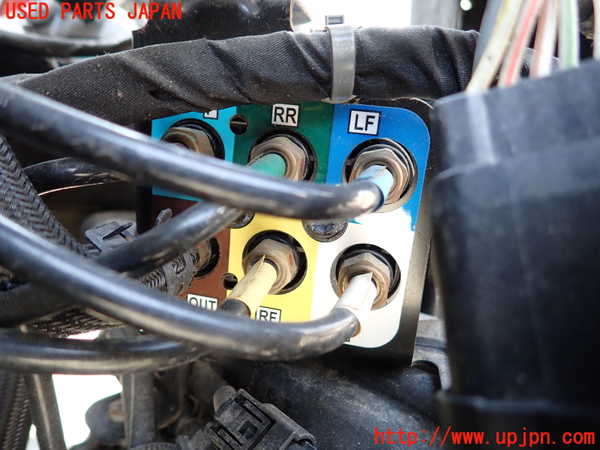1UPJ-9238855540]ジープ・グランドチェロキー(WK36TA)エアサスソレノイドバルブ 中古_2