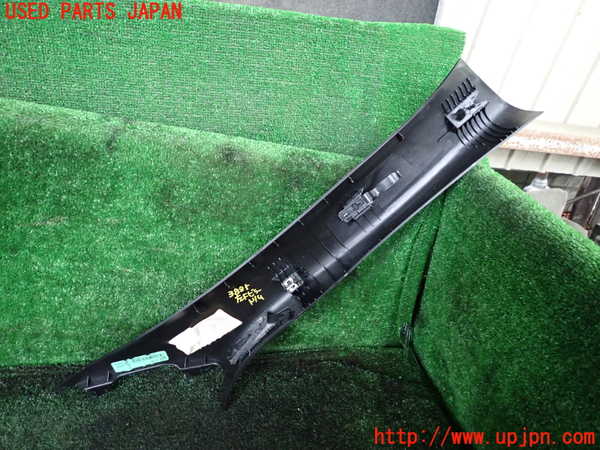 1UPJ-9238857660]ジープ・グランドチェロキー(WK36TA)左フロントピラートリム 中古_2