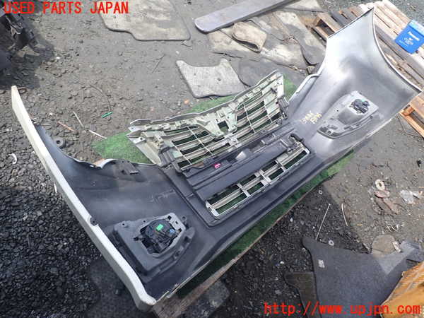 1UPJ-9238861010]エルグランド(TE52)フロントバンパー 中古_3