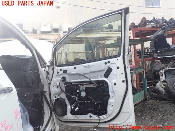 1UPJ-9238861230]エルグランド(TE52)右前ドア 中古 AGC M2H4 43R-00034_4