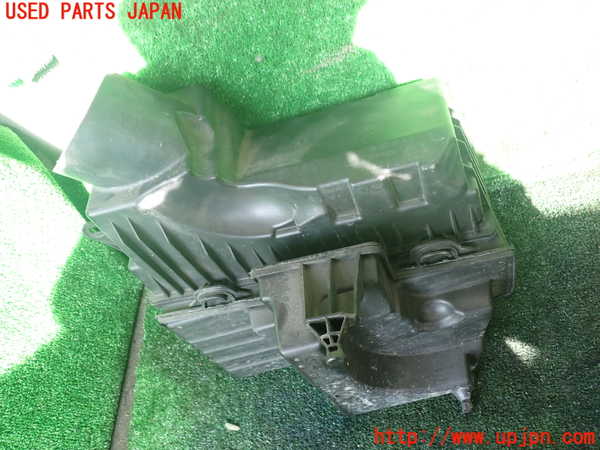 1UPJ-9238862560]エルグランド(TE52)エアクリーナーボックス 中古_3