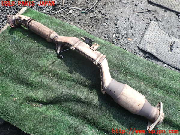 1UPJ-9238862661]エルグランド(TE52)触媒1 中古_2