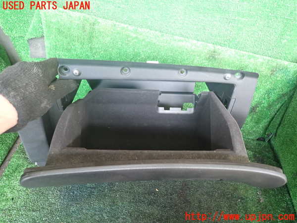 1UPJ-9238867516]エルグランド(TE52)グローブボックス1 中古_2