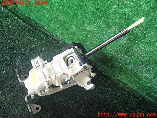 1UPJ-9238867555]エルグランド(TE52)ATシフトレバー 中古_2