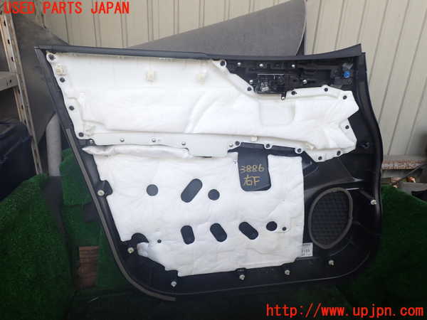 1UPJ-9238861234]エルグランド(TE52)右前ドア内張り 中古_4