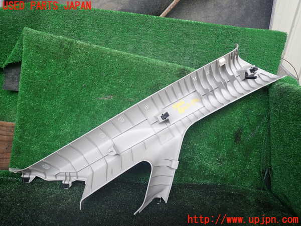 1UPJ-9238867660]エルグランド(TE52)左フロントピラートリム 中古_2