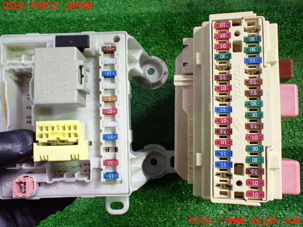 1UPJ-9238876741]アルファードG(ANH10W)ヒューズボックス1 中古_3