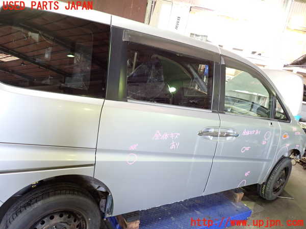 1UPJ-9238881290]ステップワゴン(RG1)右後ドア ASAHI M2L3 中古_2