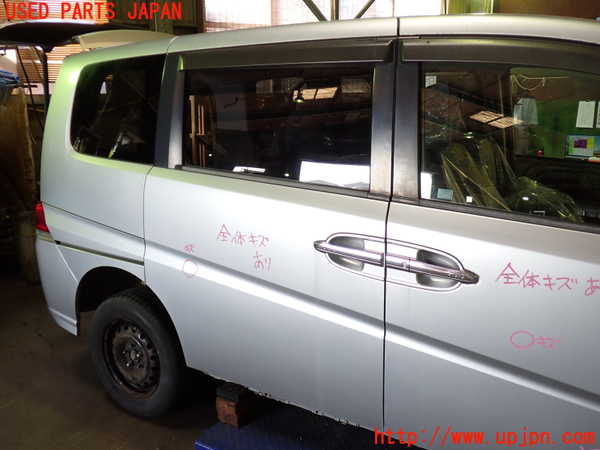 1UPJ-9238881290]ステップワゴン(RG1)右後ドア ASAHI M2L3 中古_3