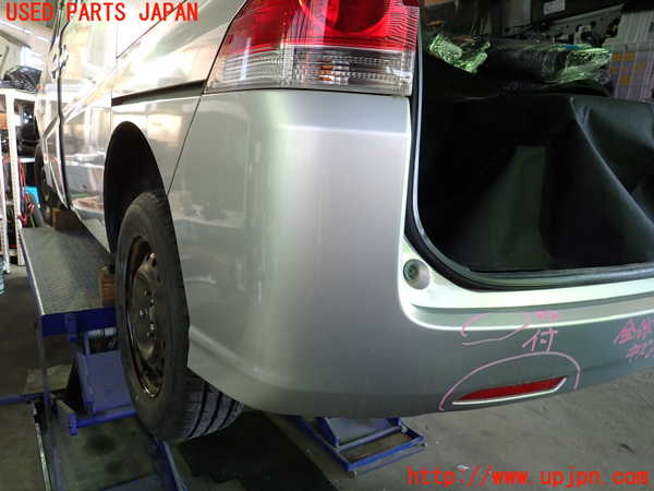 1UPJ-9238881610]ステップワゴン(RG1)リアバンパー 中古_4