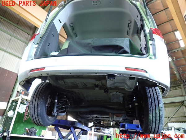 1UPJ-9238881610]ステップワゴン(RG1)リアバンパー 中古_5