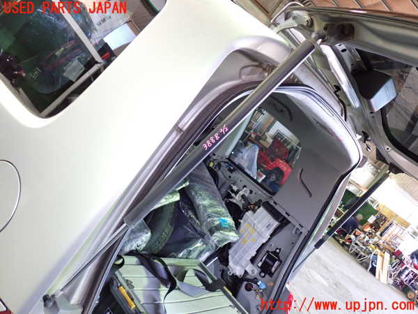 1UPJ-9238881584]ステップワゴン(RG1)リアゲートダンパー 中古_2