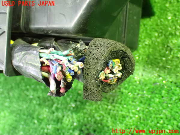 1UPJ-9238886741]ステップワゴン(RG1)ヒューズボックス1 中古_3